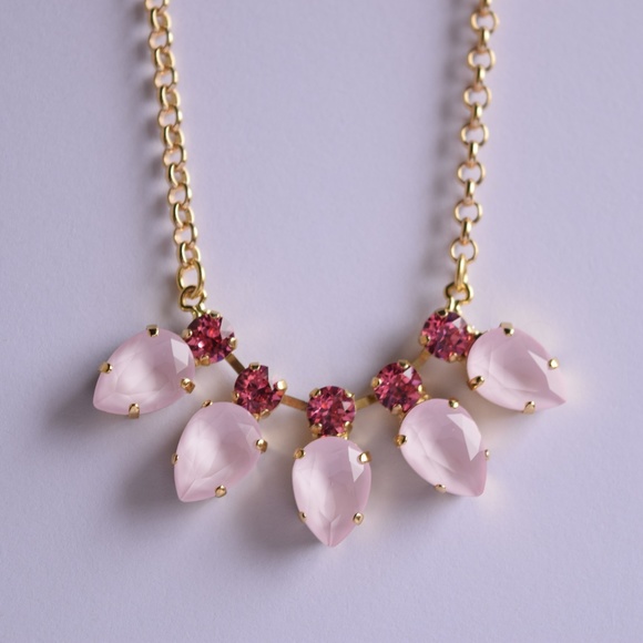 Pear Swarovski Crystals Necklace - Picture 1 of 6